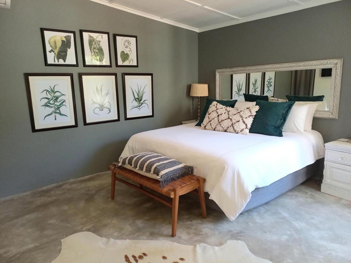 Baobab Suite - Villa Roc Guesthouse Salt Rock, Ballito, Solar Power ภายนอก รูปภาพ