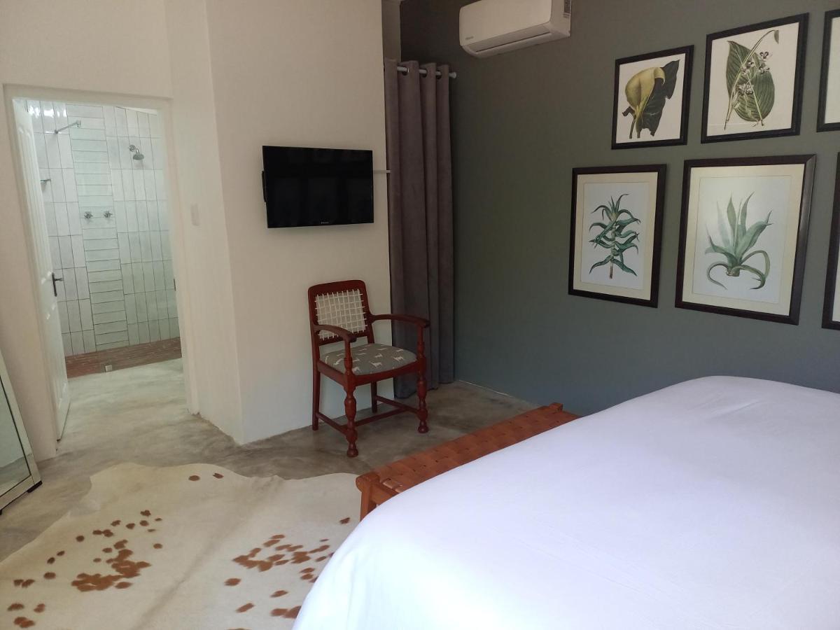 Baobab Suite - Villa Roc Guesthouse Salt Rock, Ballito, Solar Power ภายนอก รูปภาพ